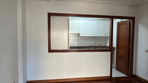 Foto 5 de Piso en venta en Avenida Menéndez Pelayo, 32, Muriedas, Camargo