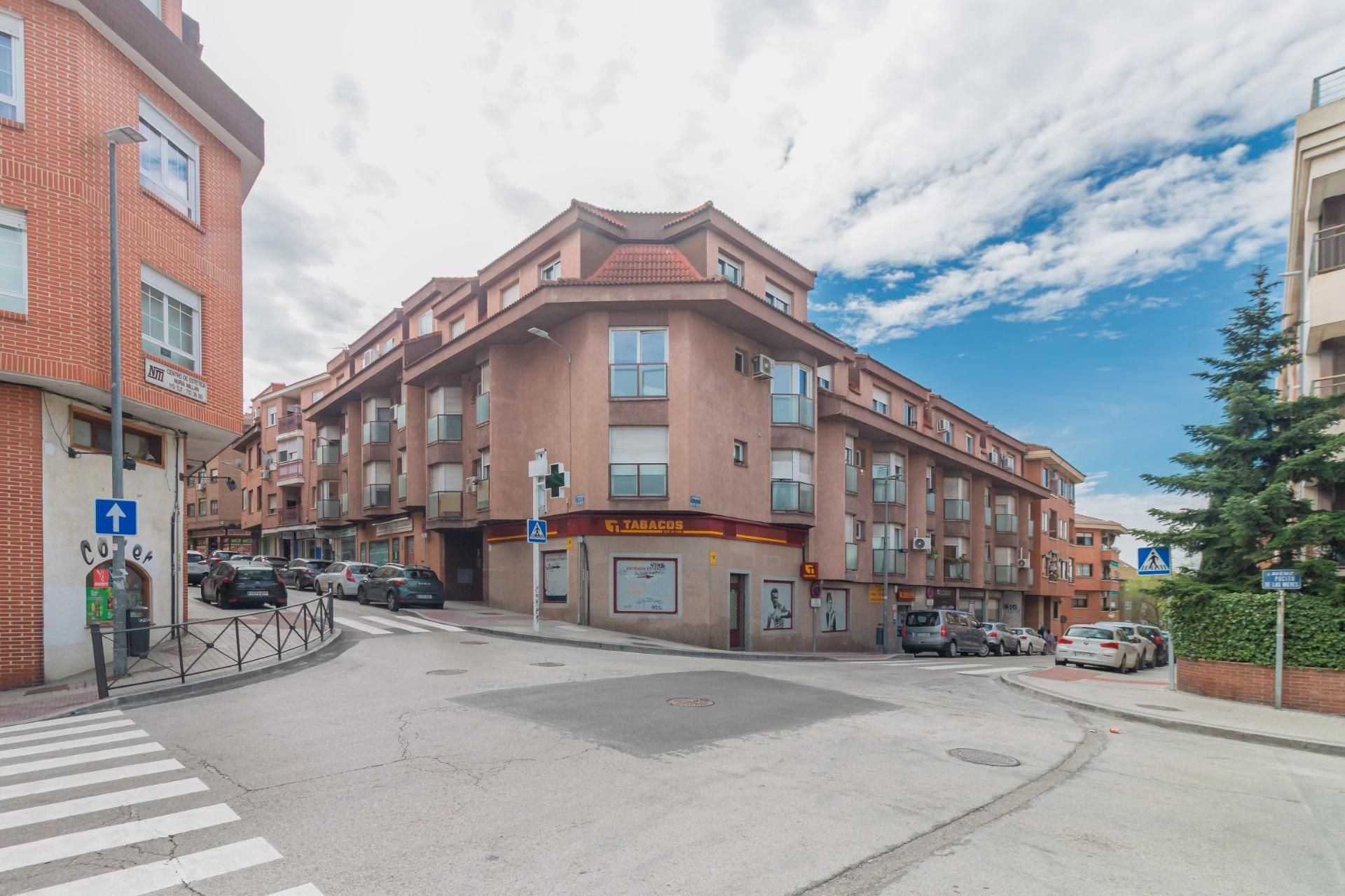 Exterior view of Flat for sale in Las Rozas de Madrid  with Air Conditioner