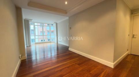Photo 2 of Flat to rent in Las Arenas, Getxo