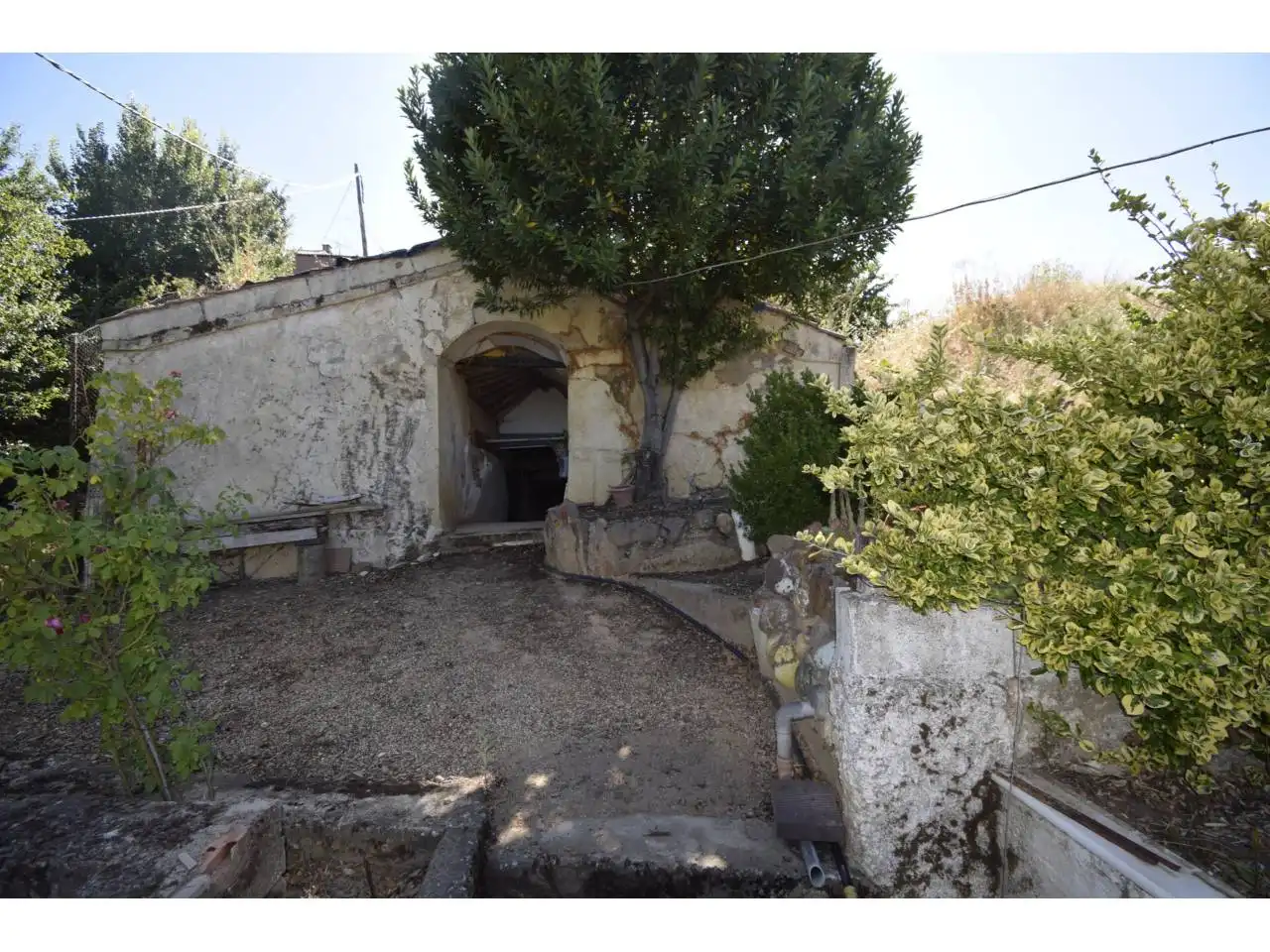 Vista exterior de Casa o xalet en venda en León Capital  amb Calefacció, Jardí privat i Parquet
