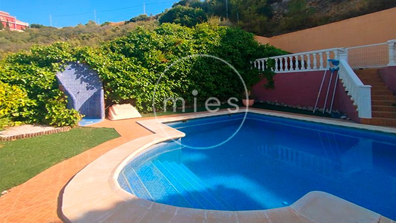 Swimming pool of House or chalet for sale in Chiva  with Air Conditioner, Heating and Private garden