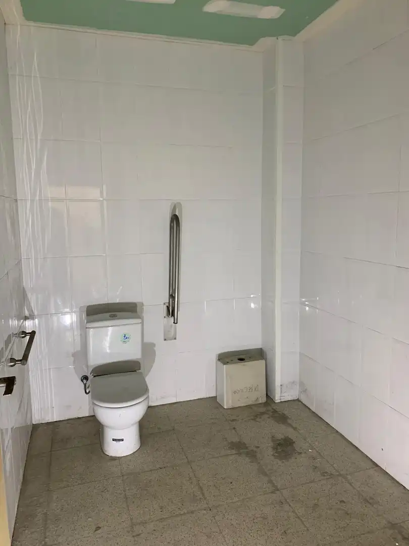 Badezimmer von Geschaftsraum zum Verkauf in L'Hospitalet de Llobregat