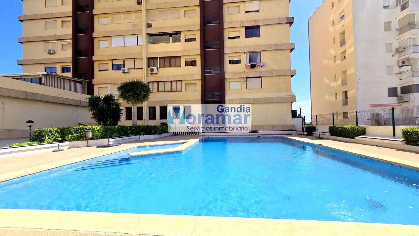 Schwimmbecken von Wohnungen zur Miete in Gandia mit Klimaanlage, Terrasse und Möbliert