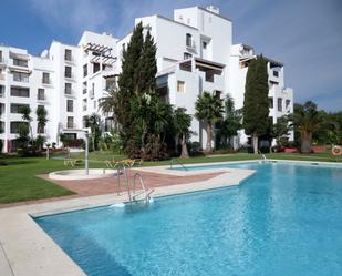 Exterior view of Planta baja to rent in Marbella  with Air Conditioner, Terrace and Swimming Pool