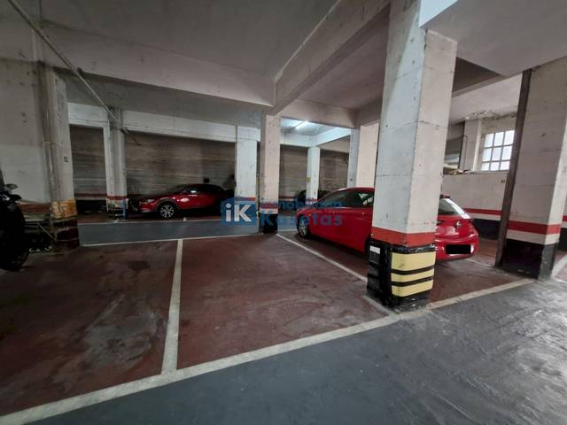 Garaje en Venta en Centro - Ariz - Uribarri