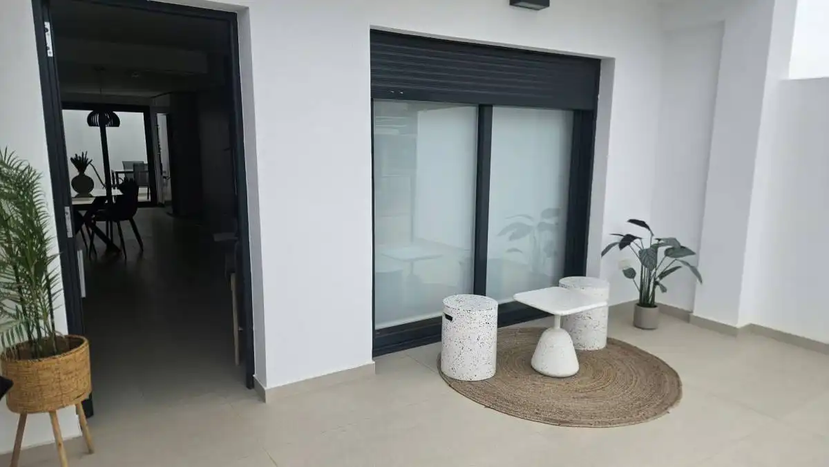 Terrasse von Einfamilien-Reihenhaus zur Miete in Rafal, Alicante