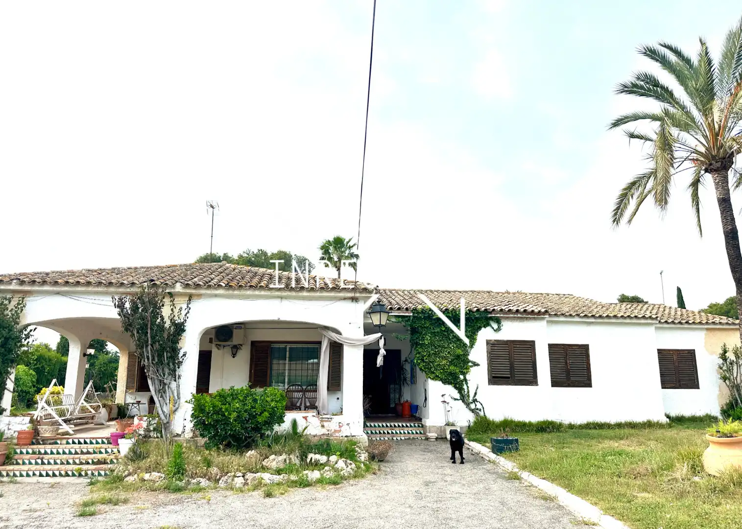 Außenansicht von Haus oder Chalet zum Verkauf in Paterna mit Klimaanlage, Heizung und Privatgarten