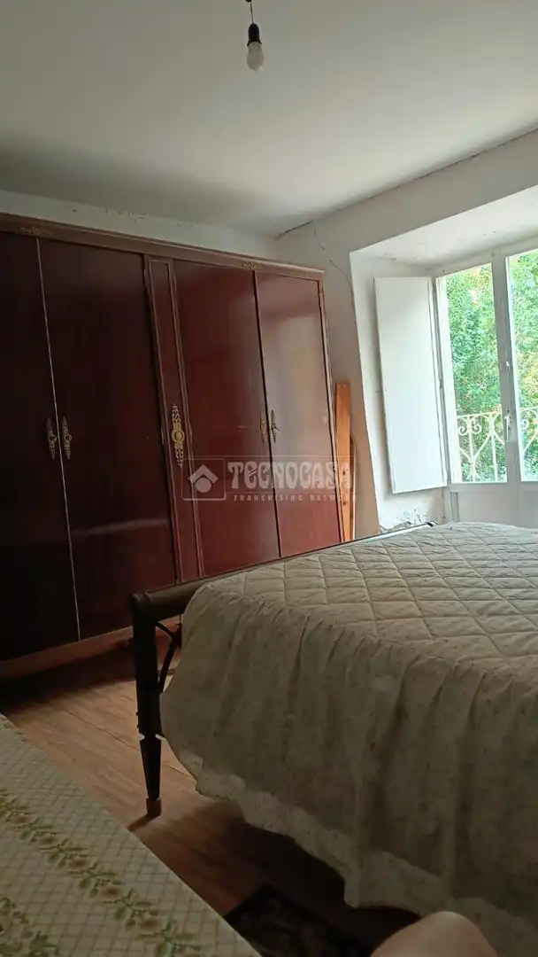Bedroom of Houses for sale in Murias de Paredes