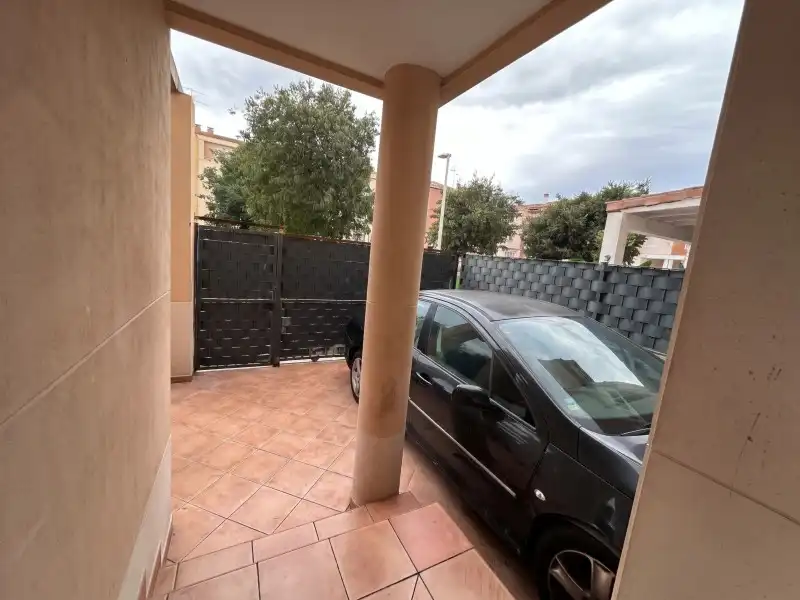 Parking de Casa adosada en venta en Puçol con Aire acondicionado, Calefacción y Terraza