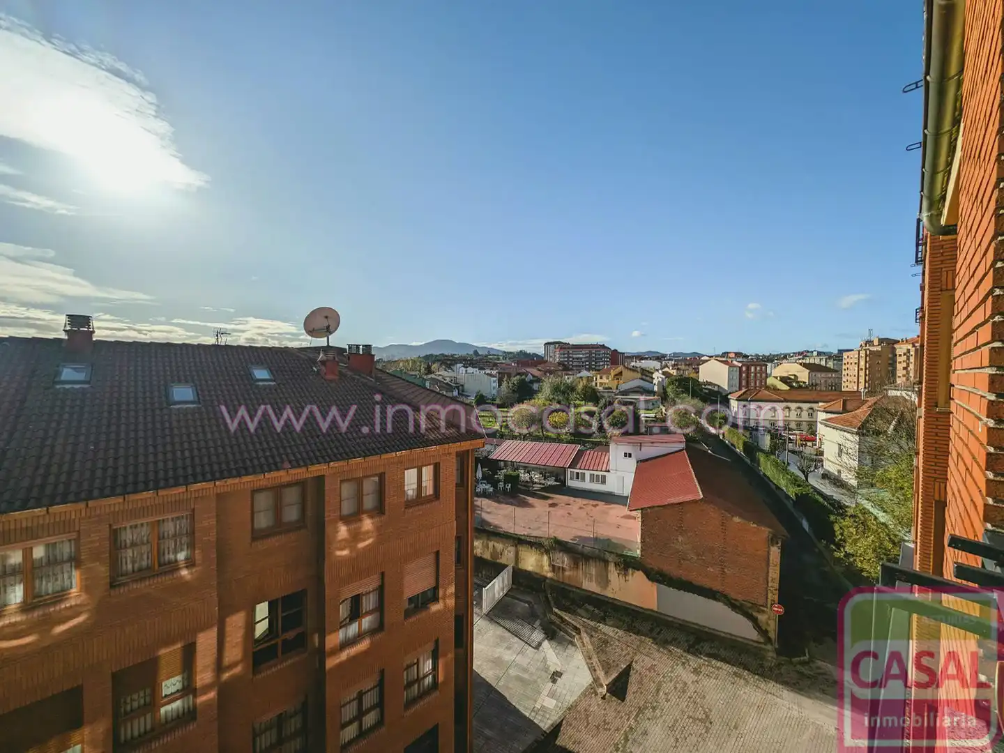 Exterior view of Flat for rent in Avilés  with Heating, Terrace and Storage room