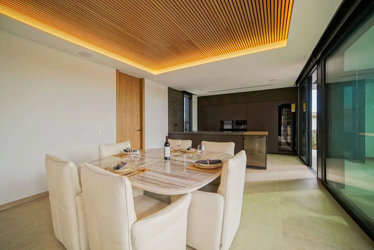 Chalet con piscina en venta en Marisol Park - Ortembach - Los Almendros, imagen 14