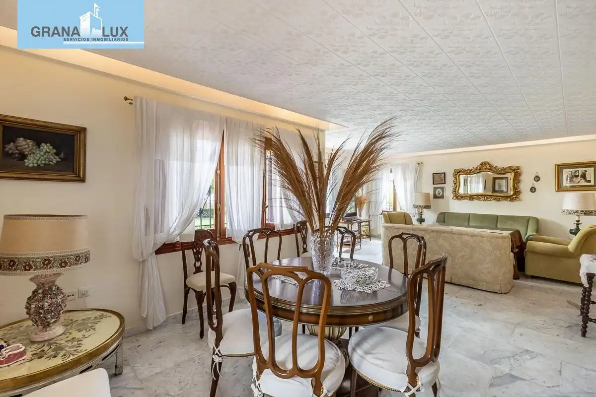 Chalet con piscina en venta en Calle del Albaricoque, imagen 12