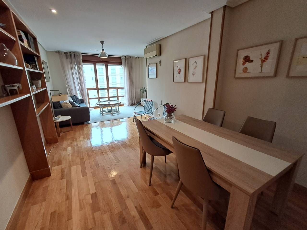 Living room of Study to rent in  Logroño  with Heating, Terrace and Furnished