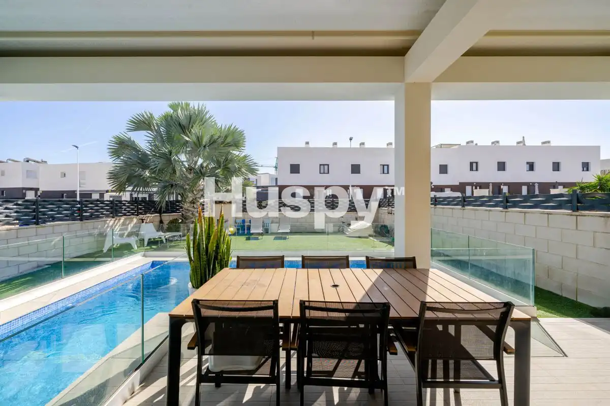 Doppelhaushälfte mit Terrasse zum Verkauf in Calle Malta, imagen 4
