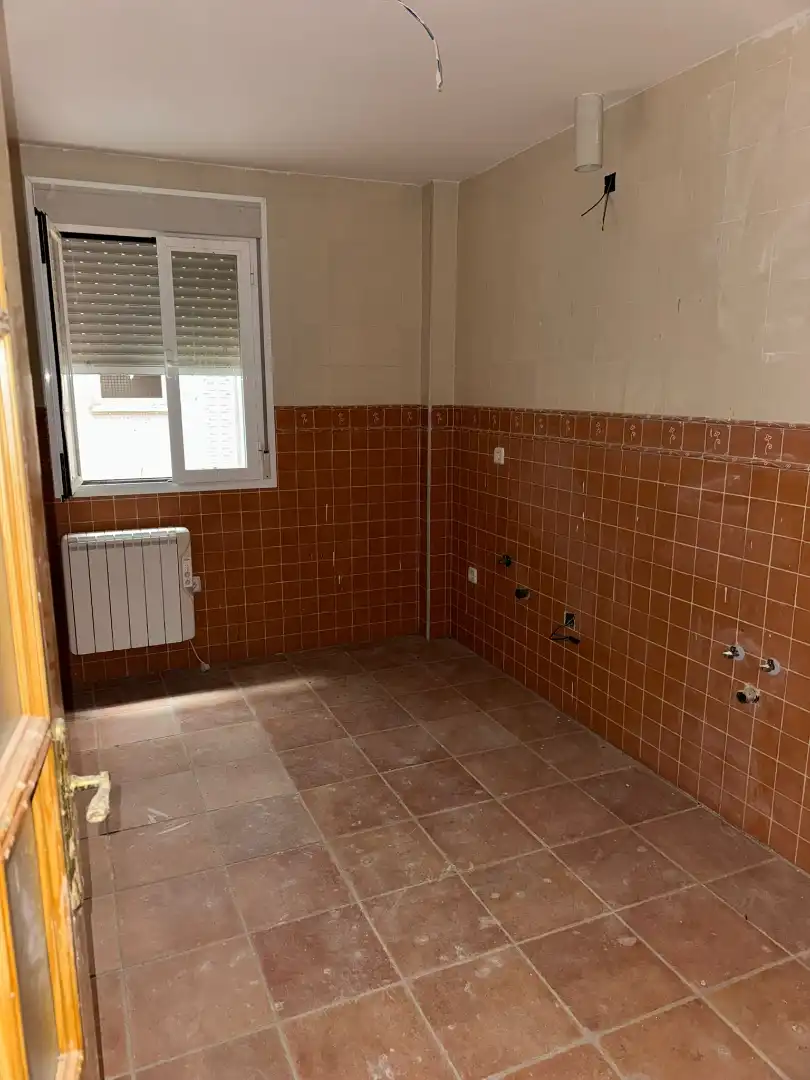 Baño de Piso en venta en Malpica de Tajo con Aire acondicionado y Parquet