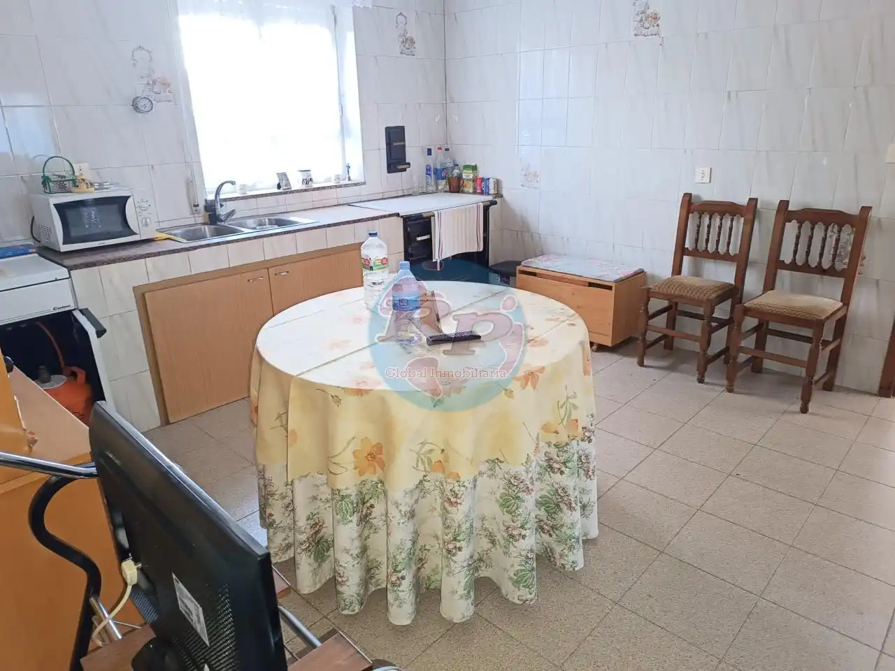 Kitchen of Houses for sale in Soto de la Vega  with Heating and Private garden