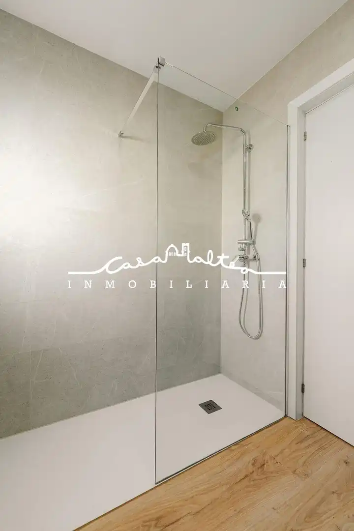 Baño de Piso en venta en Altea con Aire acondicionado y Balcón