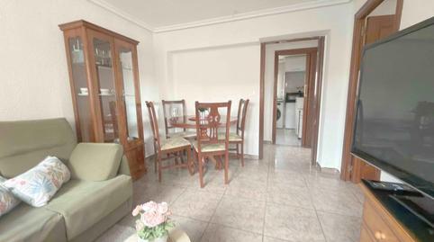 Foto 2 de Piso de alquiler en Pl. San Francisco de Sales, Tormes - La Vega, Salamanca Capital