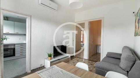 Foto 4 de Piso de alquiler en Carrer Dels Consorts Sans Bernet, Horta, Barcelona