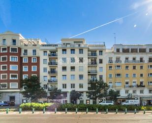 Exterior view of Flat for sale in  Madrid Capital  with Air Conditioner