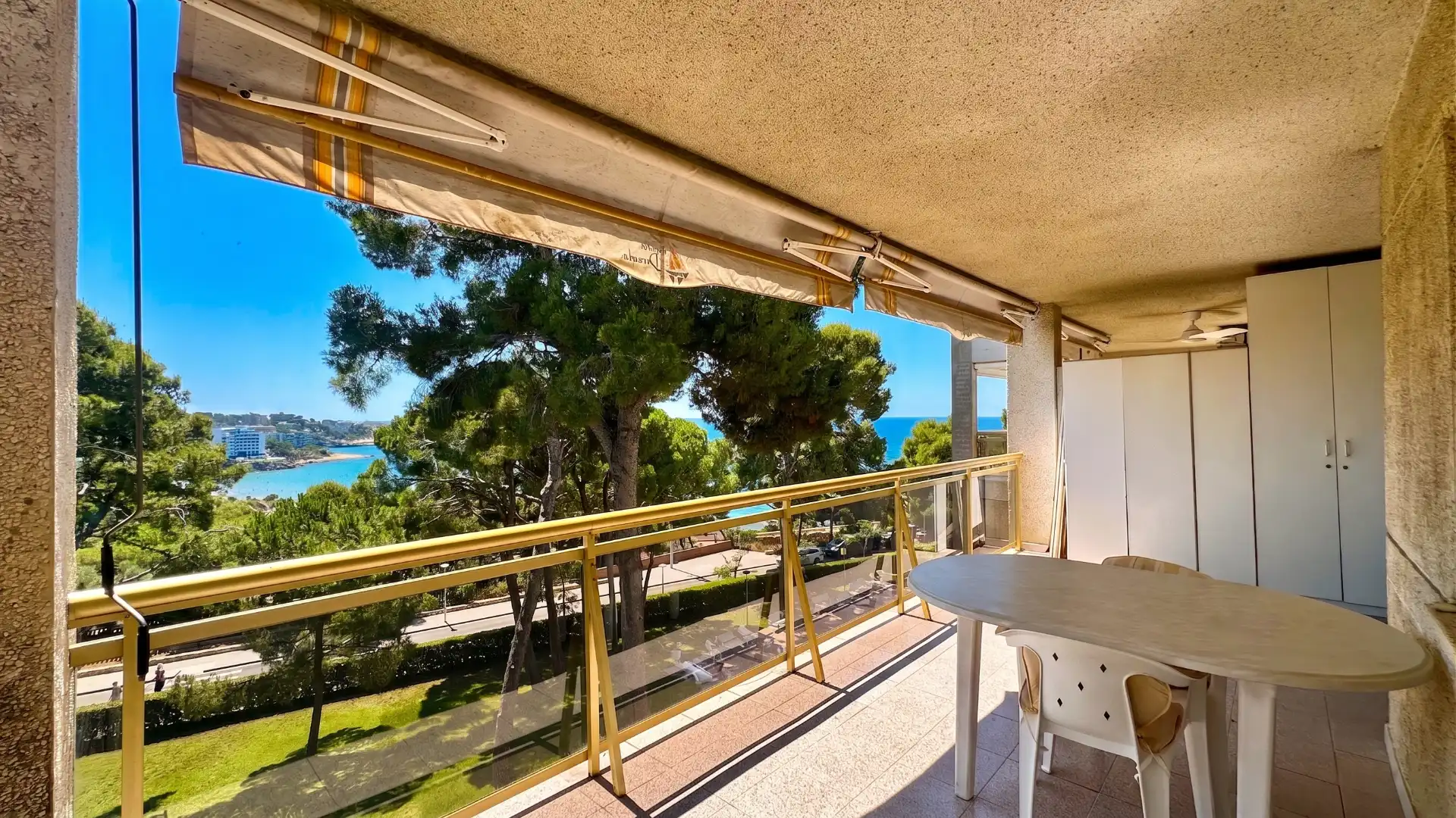 Terrasse von Dachboden zum Verkauf in Salou mit Klimaanlage, Möbliert und Balkon