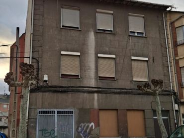 Casa con balcone in vendita a Flores de Sil - La Placa