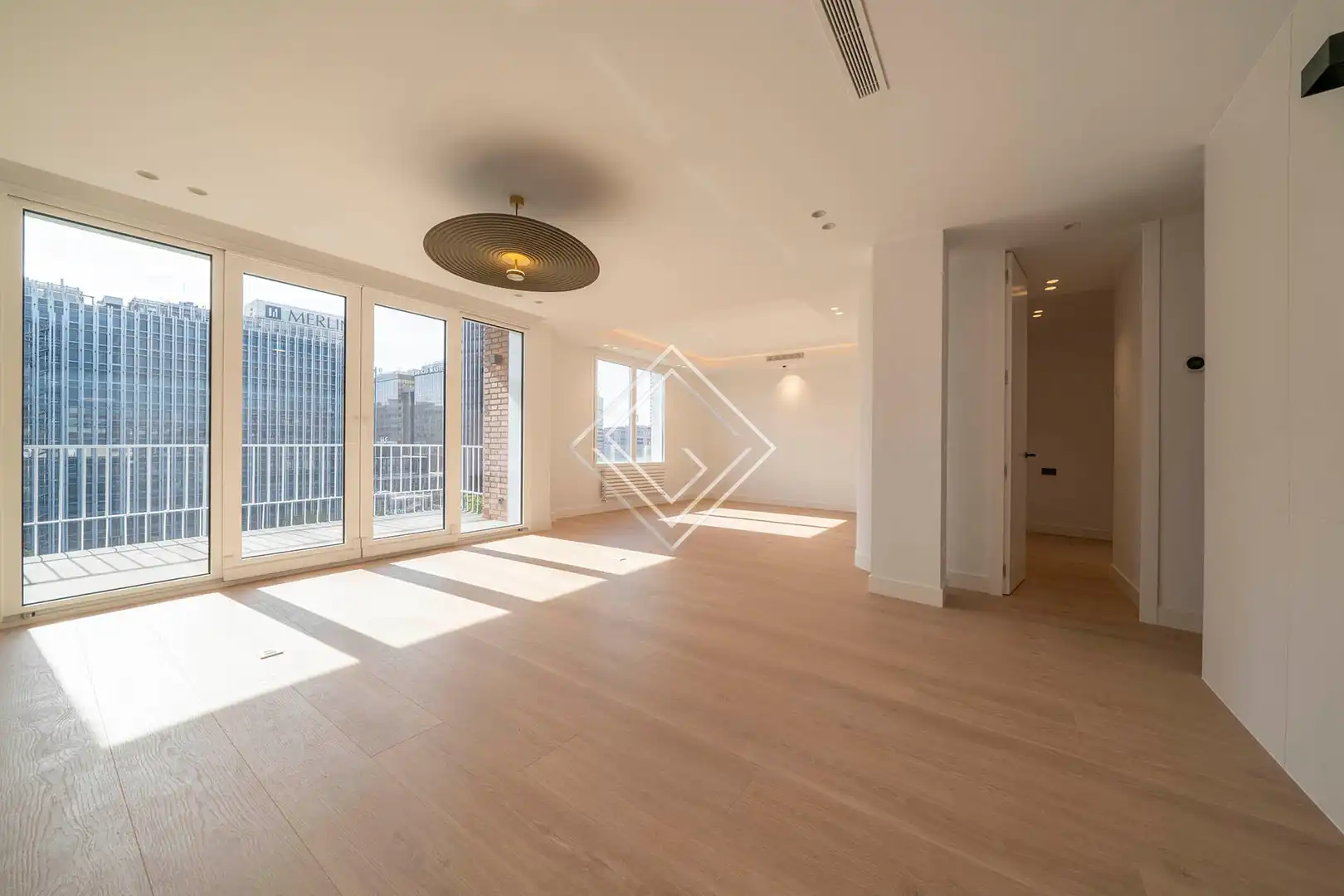 Wohnzimmer von Wohnung zum Verkauf in Madrid mit Klimaanlage, Heizung und Terrasse