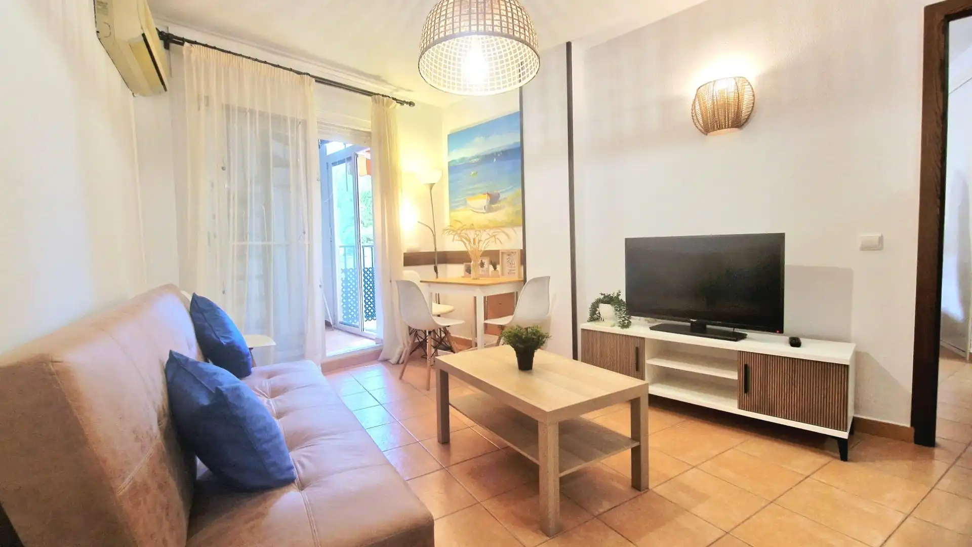 Sala d'estar de Àtic en venda en Fuengirola amb Aire condicionat, Calefacció i Jardí privat