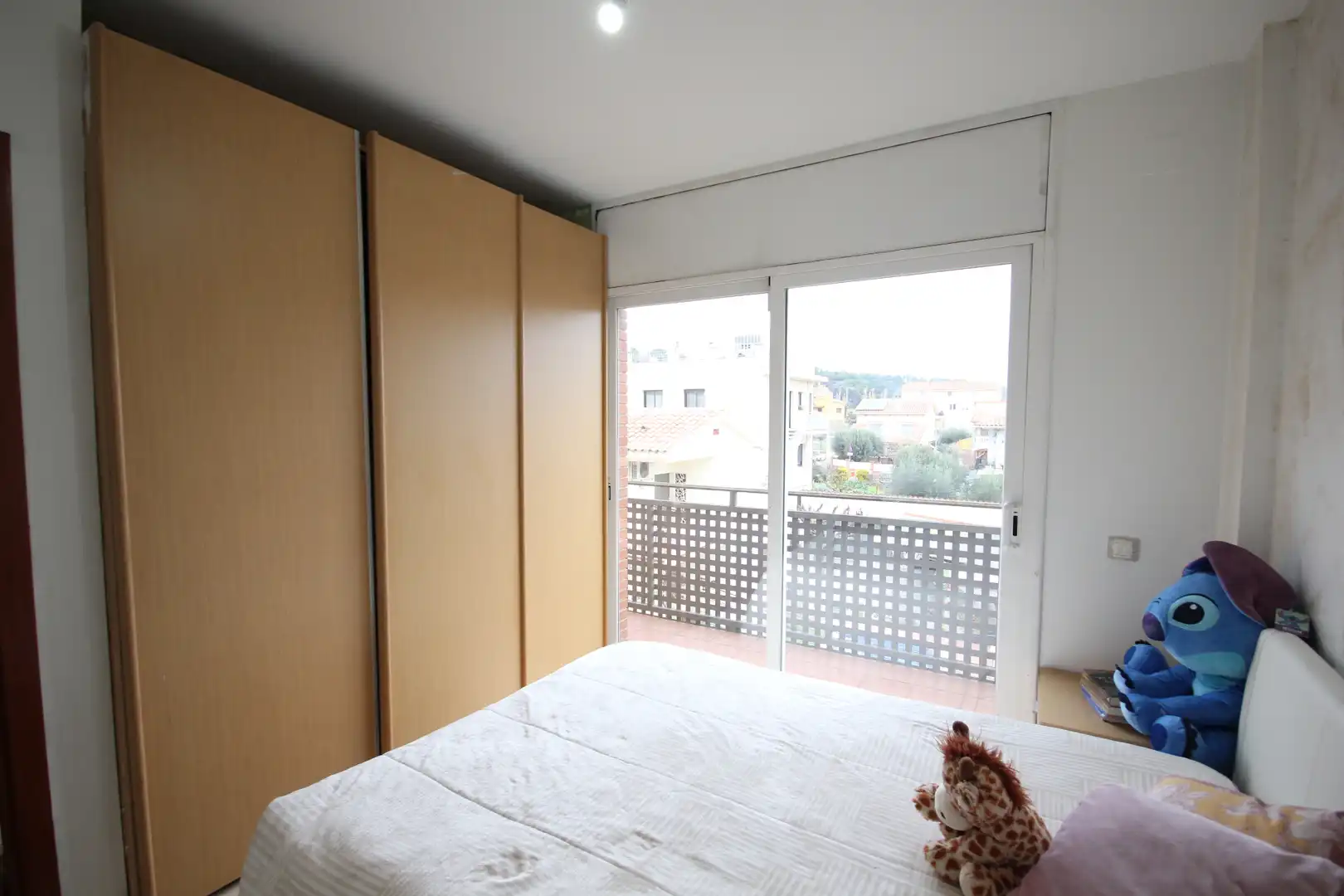 Habitación de Casa adosada en venta en Lliçà d'Amunt con Calefacción, Terraza y Horno