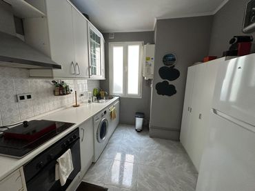 Piso con balcón en venta en Calle Bruno Mauricio Zabala Kalea