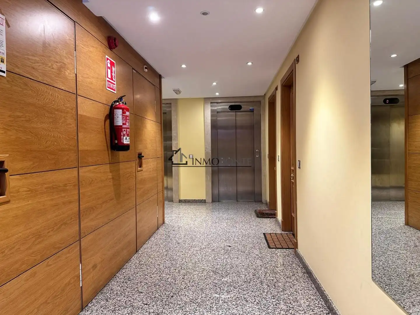 Piso en venta en Poio con Calefacción, Terraza y Trastero