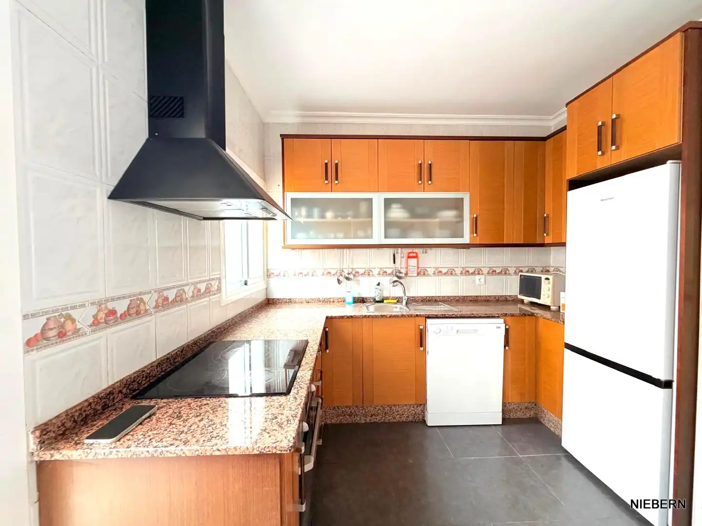 Cuina de Casa o xalet de lloguer en Cartagena amb Aire condicionat, Terrassa i Moblat