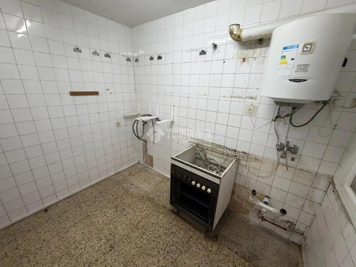 Kitchen of Flat for sale in Alcalá de Henares  with Terrace