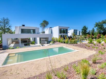 Piscina de Casa o xalet en venda en Sils amb Aire condicionat, Terrassa i Piscina