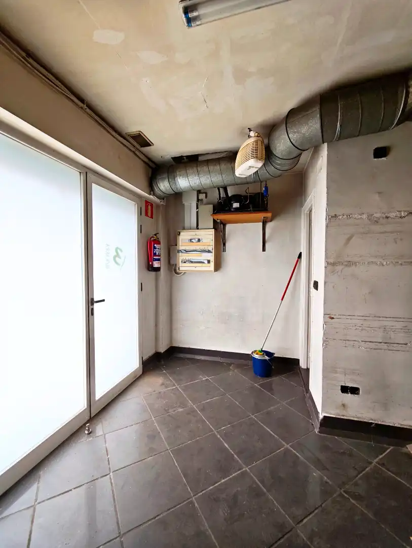Commercial properties for sale in Durango  with Air Conditioner, Heating and Furnished