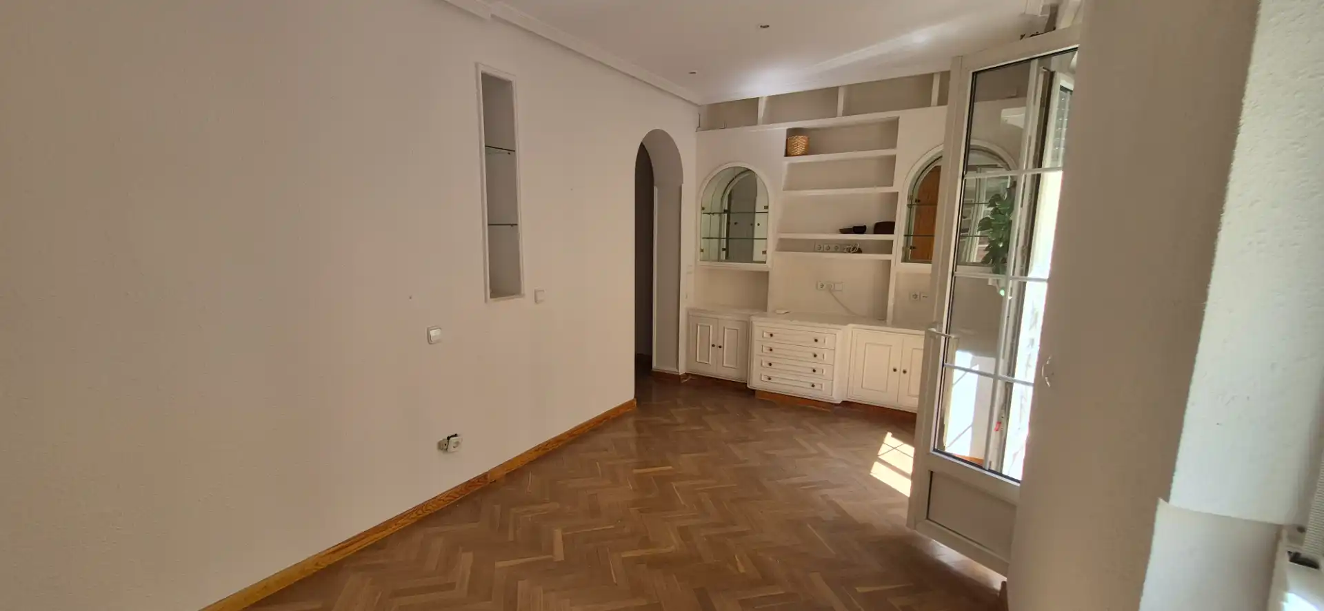 Dining room of Flat for rent in Madrid  with Air Conditioner, Heating and Parquet flooring