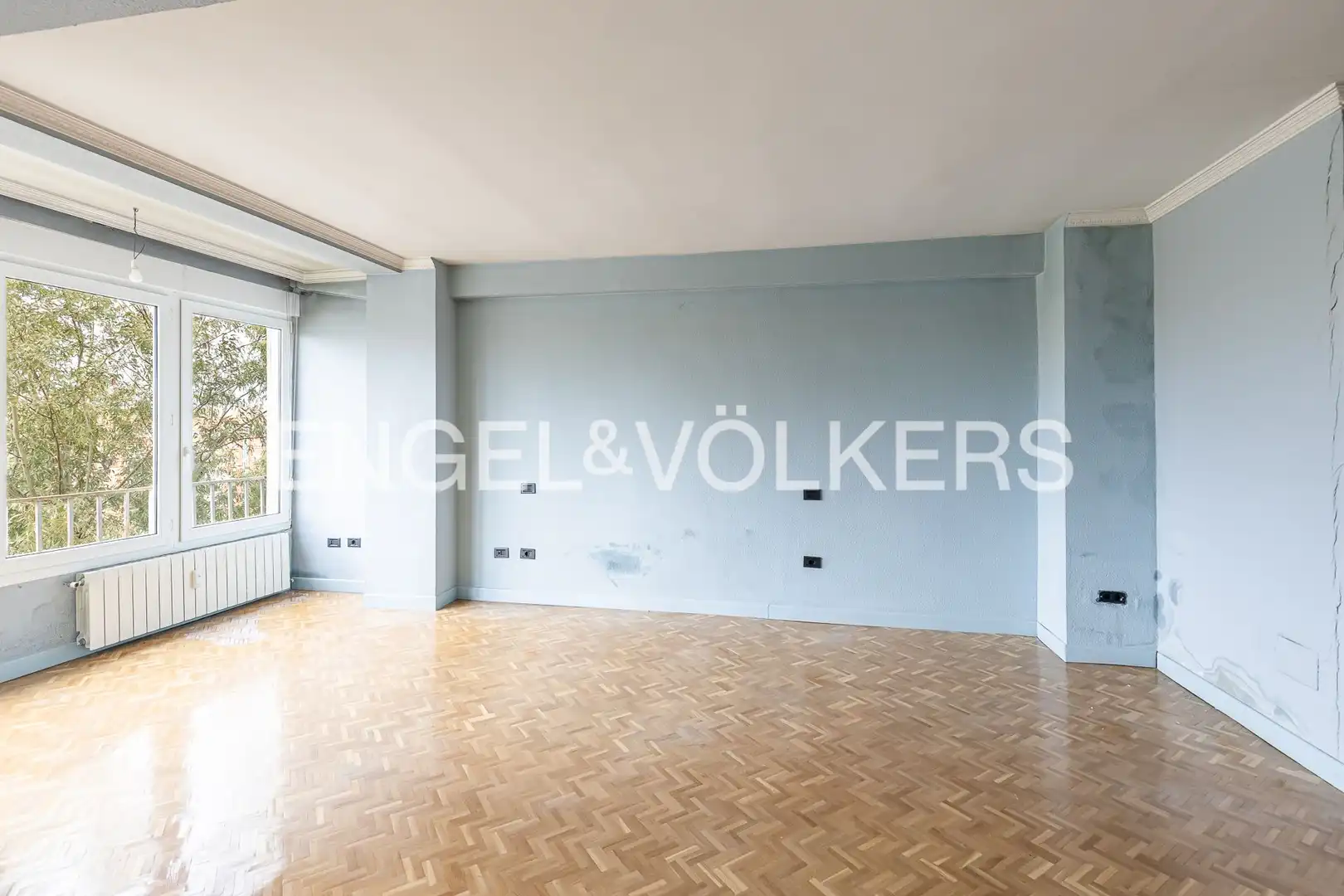 Sala de estar de Piso en venta en Madrid con Calefacción, Parquet y Terraza