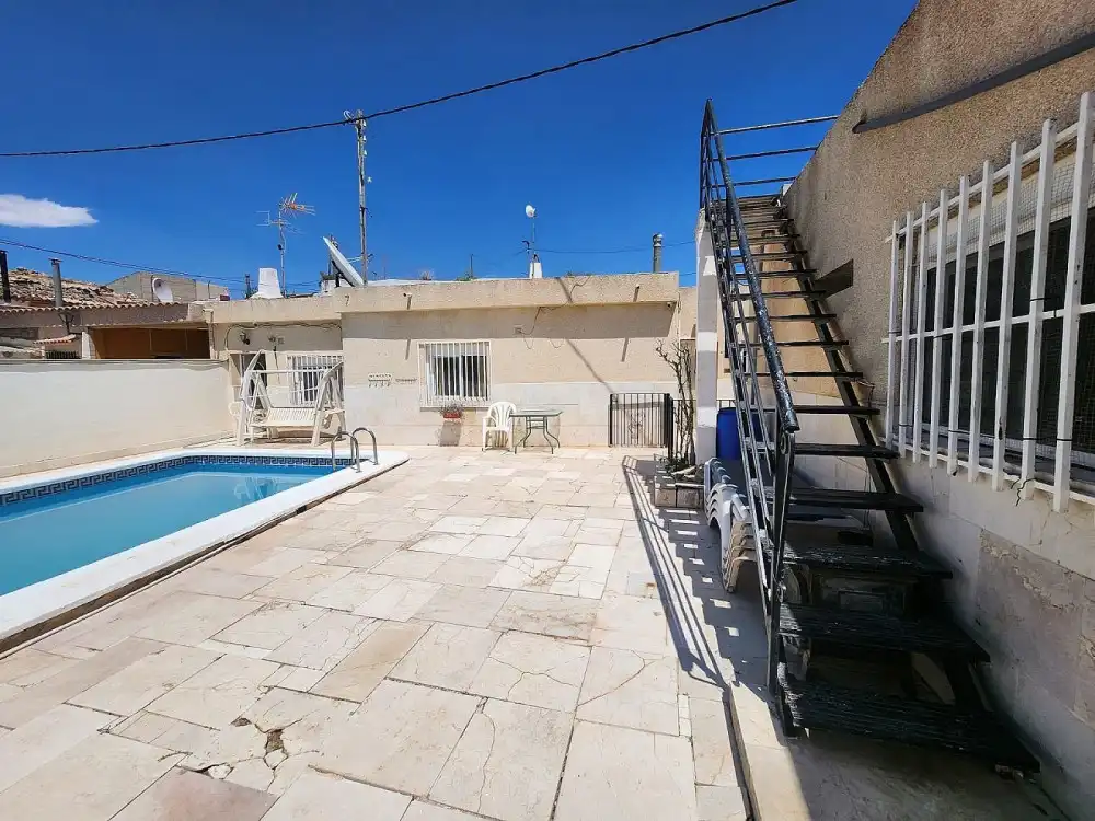 Piscina de Casa o chalet en venta en Algueña