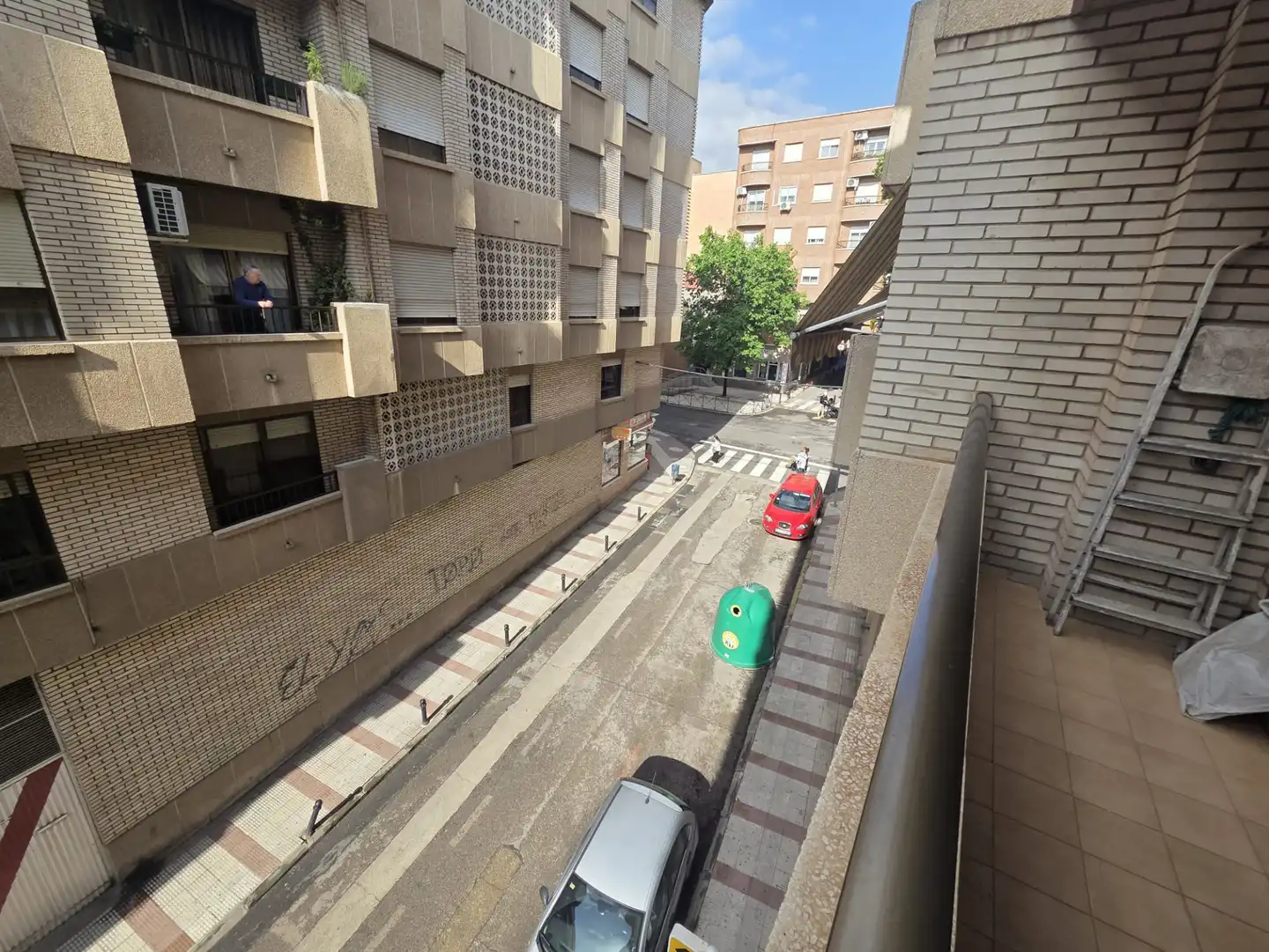 Vista exterior de Pis en venda en Puertollano amb Calefacció i Terrassa