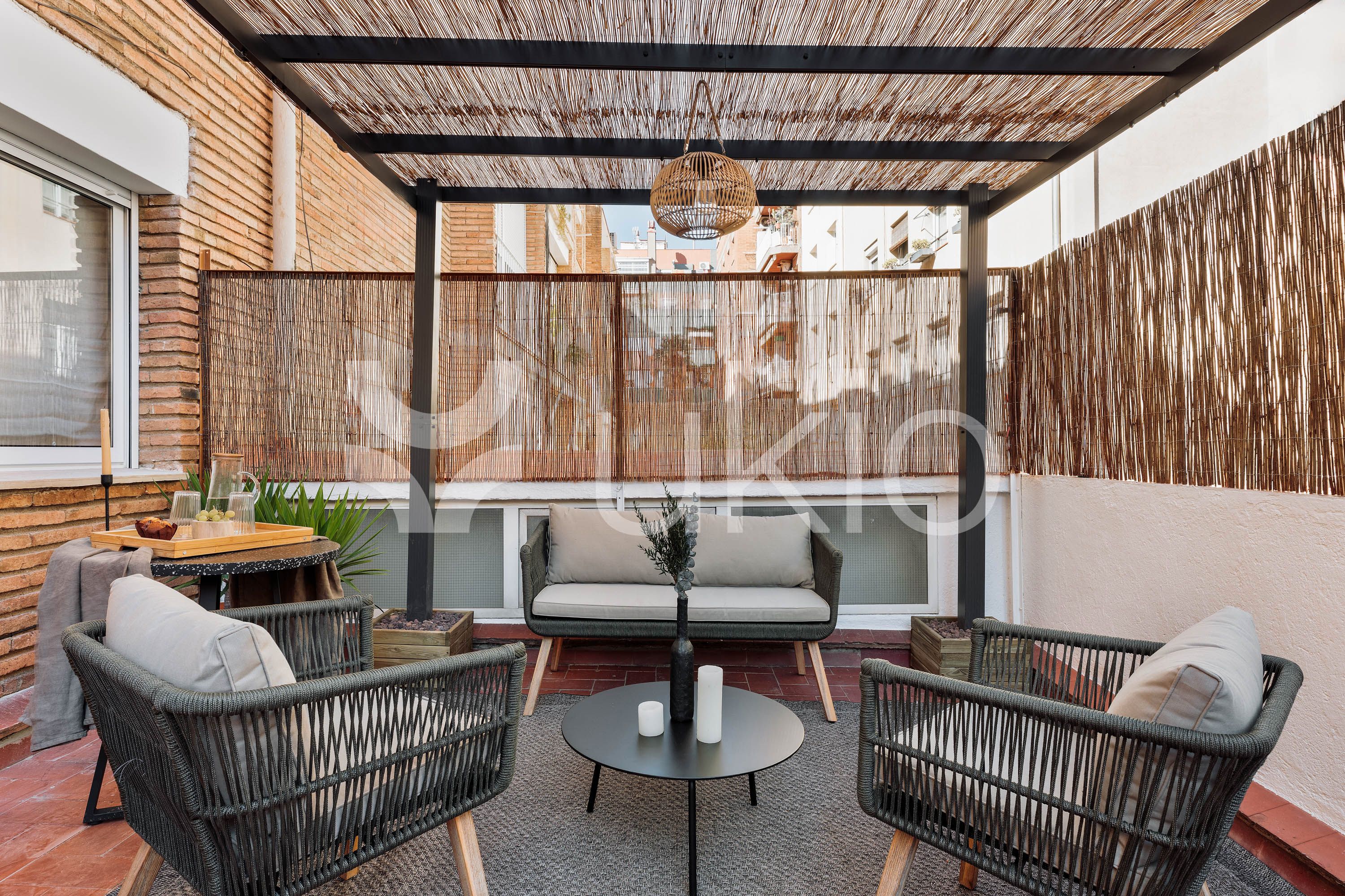 Terrassa de Apartament de lloguer en  Barcelona Capital amb Aire condicionat, Terrassa i Moblat