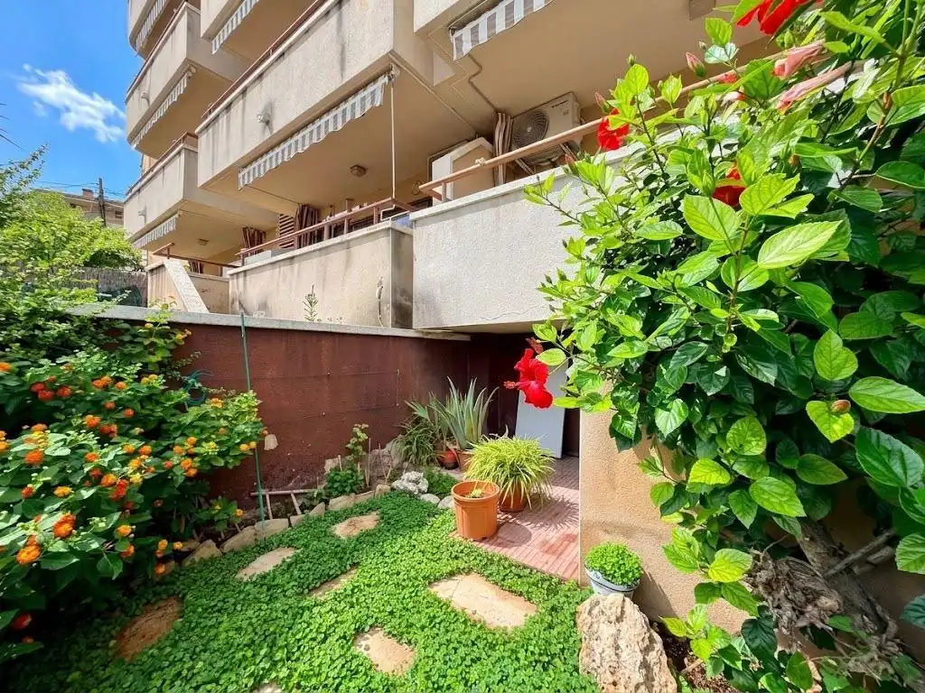 Erdgeschosswohnung mit Terrasse zum Verkauf in Can Toni