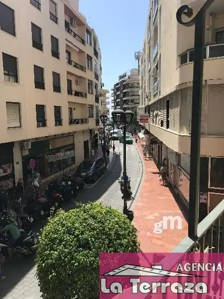 Vista exterior de Oficina de alquiler en Estepona con Terraza