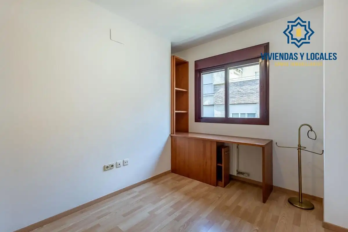 Bedroom of Duplexes for sale in Granada  with Air Conditioner, Heating and Terrace