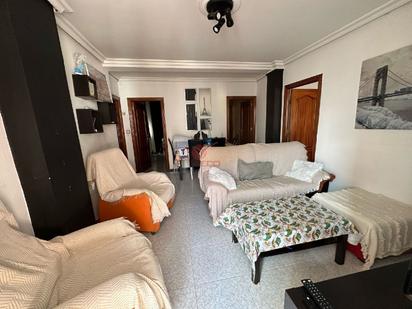 Living room of Flat for sale in Cuenca Capital  with Heating, Terrace and Storage room