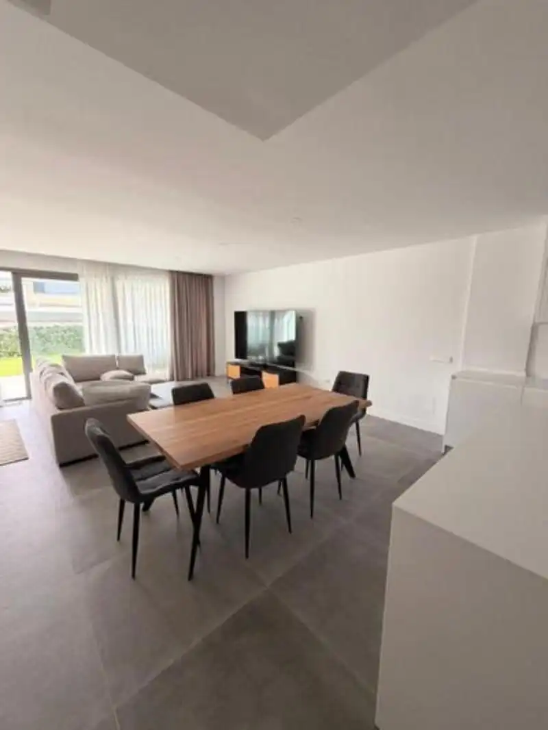 Detached homes for rent in El Faro de Calaburra - Chaparral
