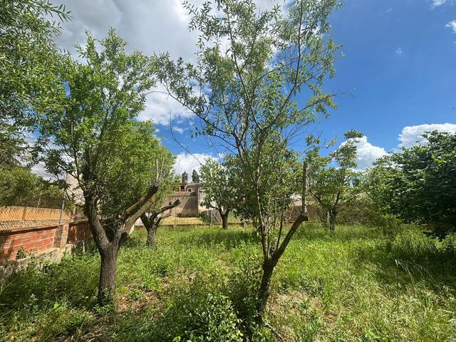 Terreno residencial en Venta en Carrer dels Estudis en Colomers