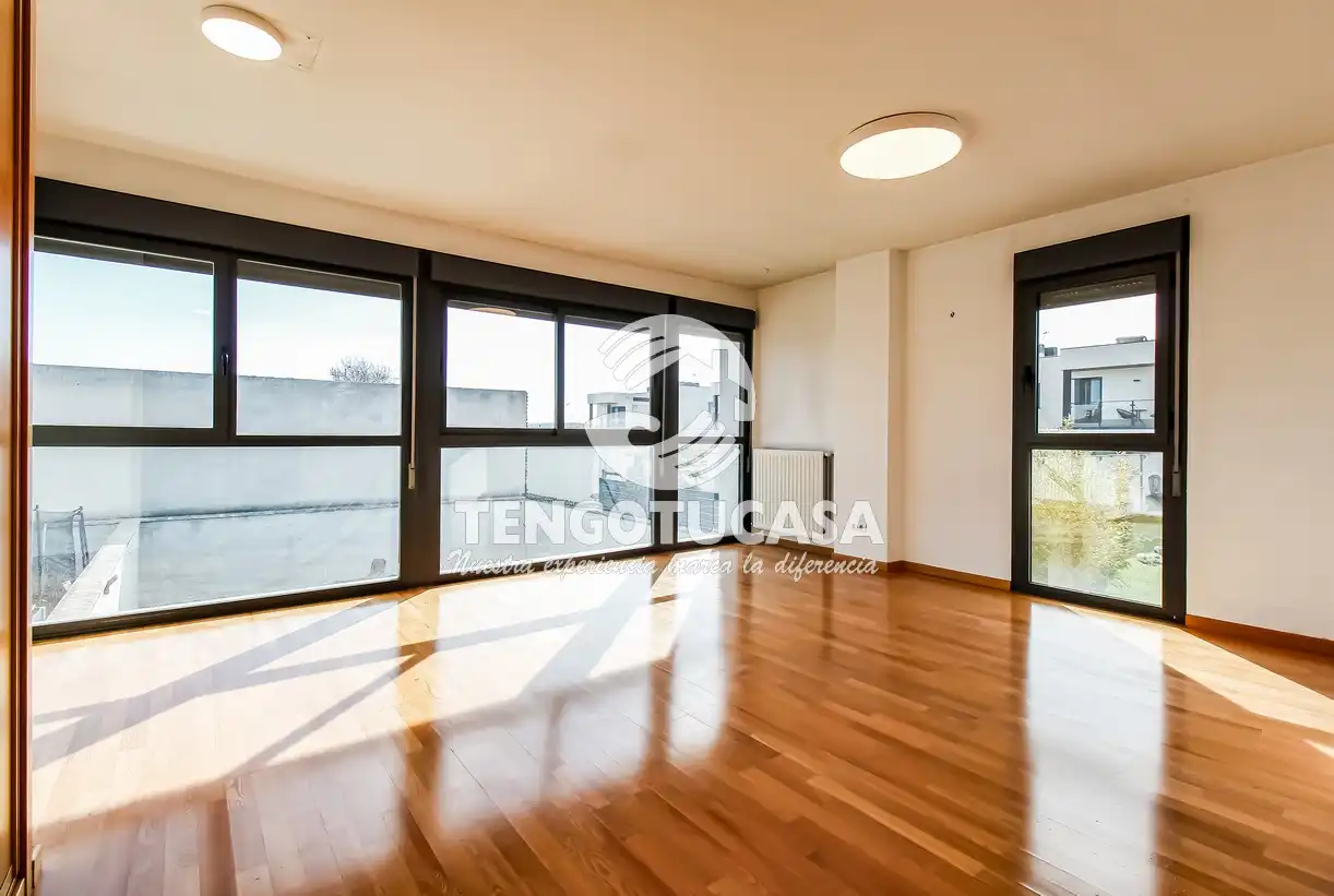 Bedroom of Detached homes for rent in Madrid  with Air Conditioner, Heating and Private garden