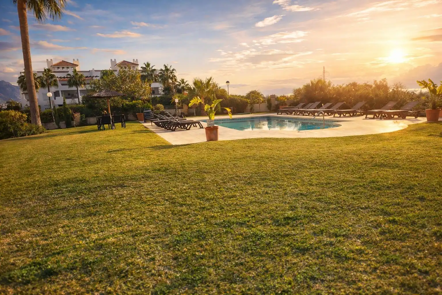 Apartament amb piscina en venda a Selwo, imagen 2