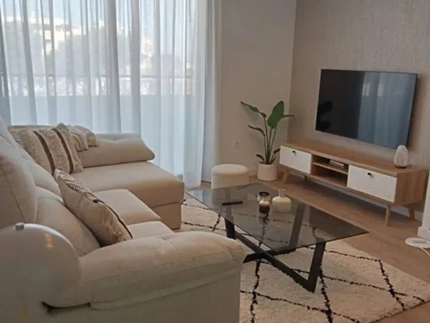 Sala de estar de Ático en venta en Torrent con Terraza, Trastero y Piscina