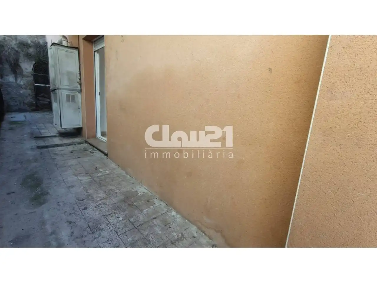 Vista exterior de Piso en venta en Avià con Calefacción, Terraza y Balcón